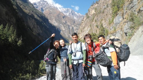 Why hire a guide for your Trekking and Tour ?